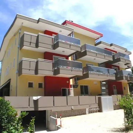 Stylish And Equipped Retreat For Four *