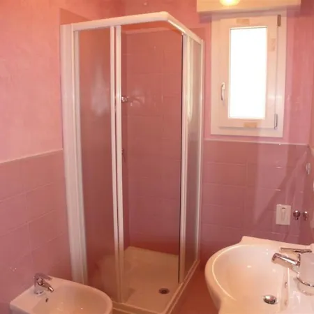 Stylish And Equipped Retreat For Four דירה